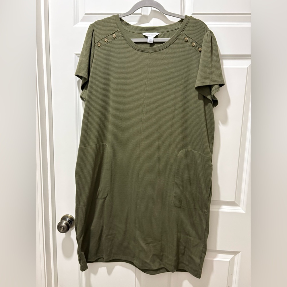 Olive Green Casual Dress with Button Detail & pockets!!
